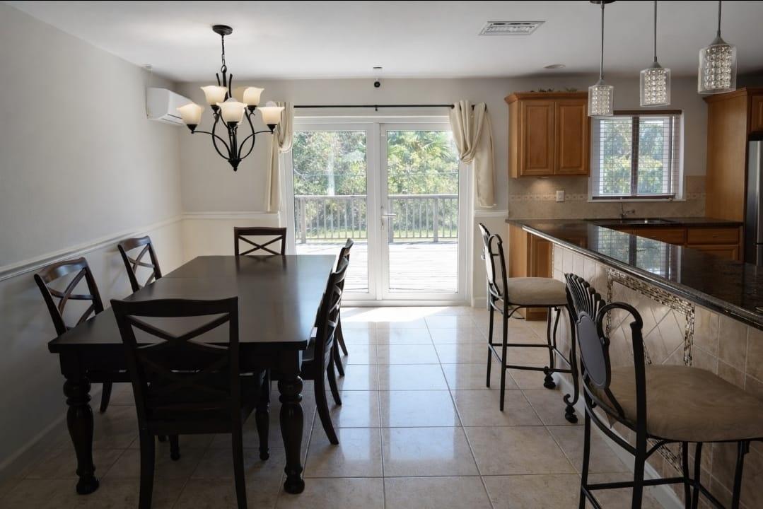 3 Bedroom Residence for sale — 67 MONTROSE DRIVE in Grand Bahama, The Bahamas — photo 2
