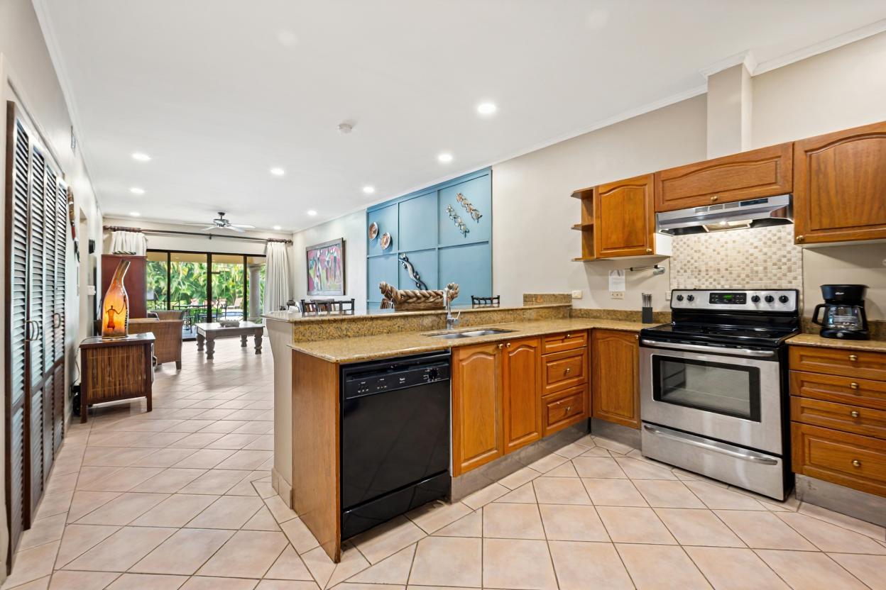 2 Bedroom Condo for Sale, Sunrise, Tamarindo, Guanacaste, Costa Rica — photo 4