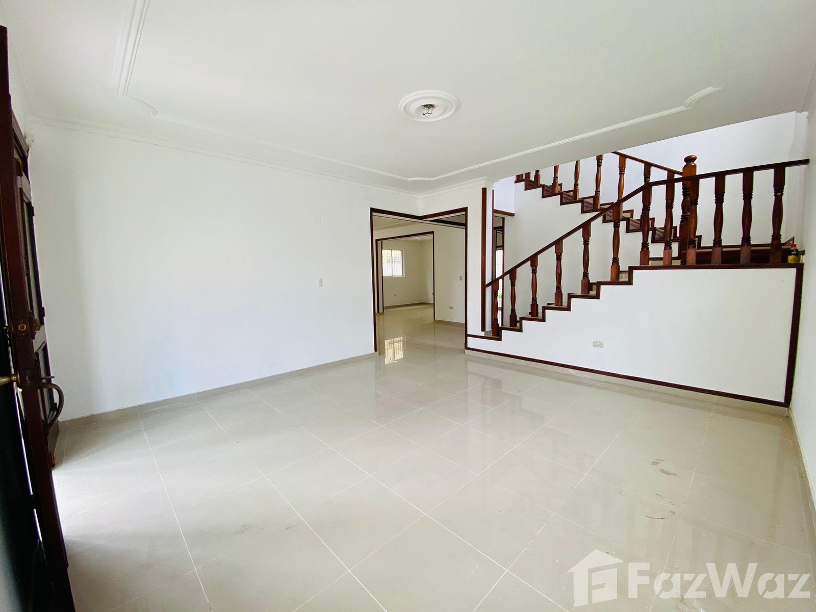 3 Bedroom House, Patio and Terrace for Sale in Villa María — photo 5