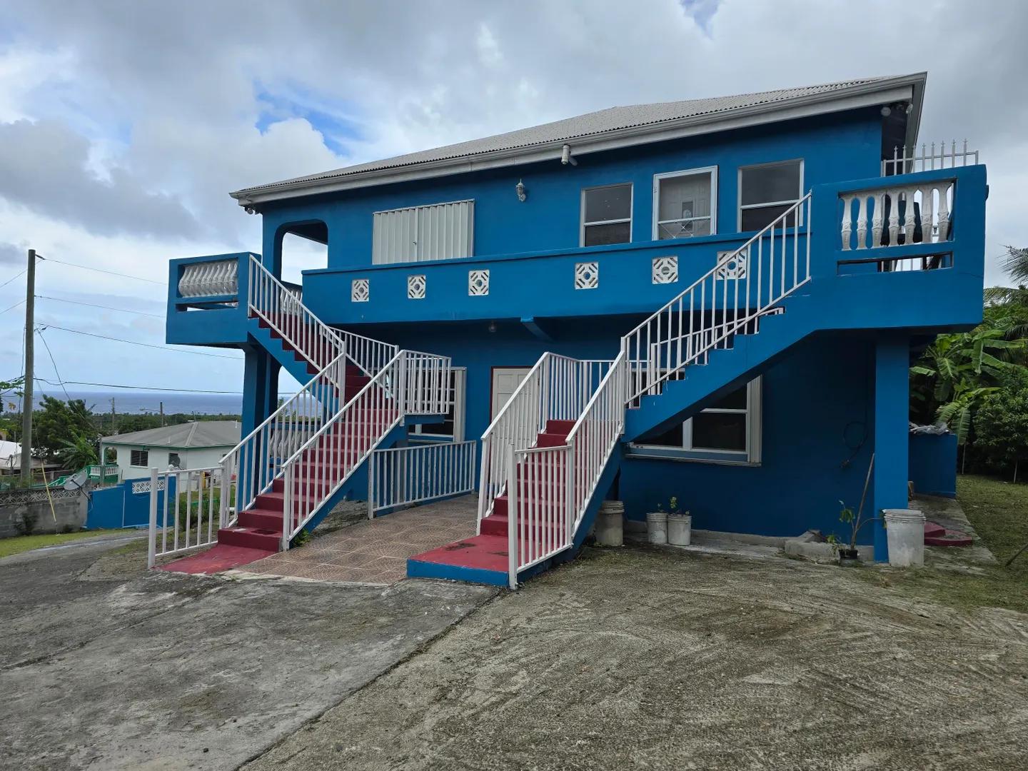 3 Bed 2 Bath Apartment with Sea View — photo 2