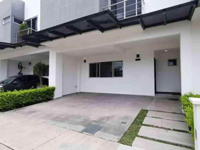 Brand New House in Piedmont Condominium, Brasil de Santa Ana — photo 2