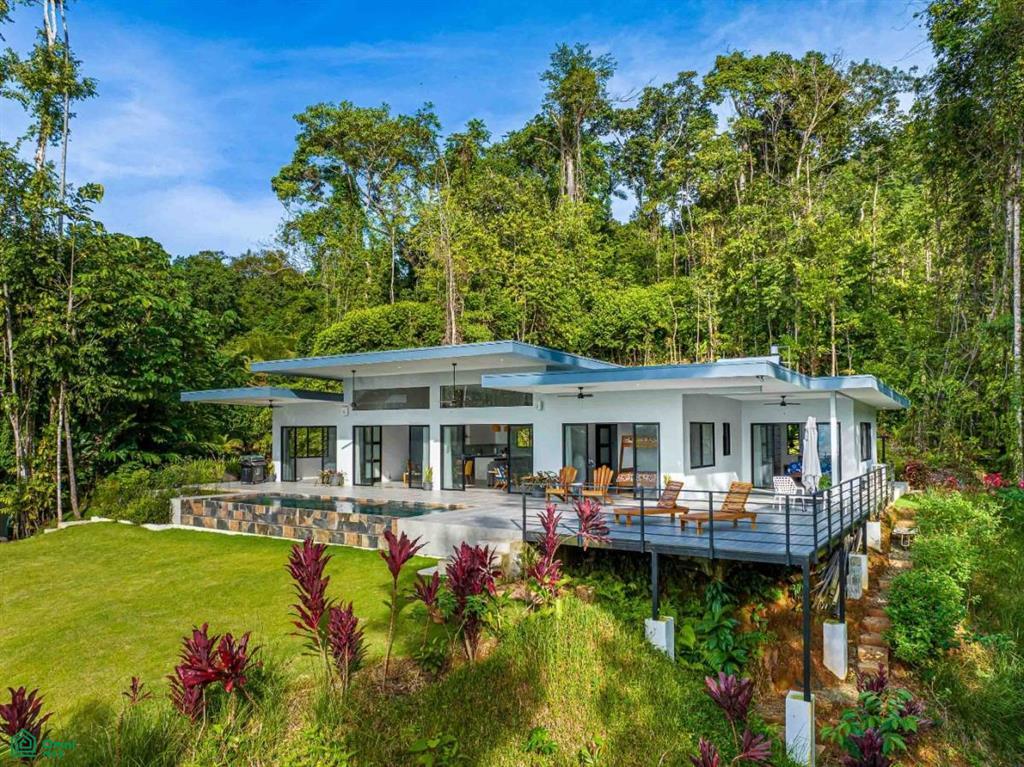 3 Bedroom Home for Sale in Hills of Portalon, Dominical — photo 4