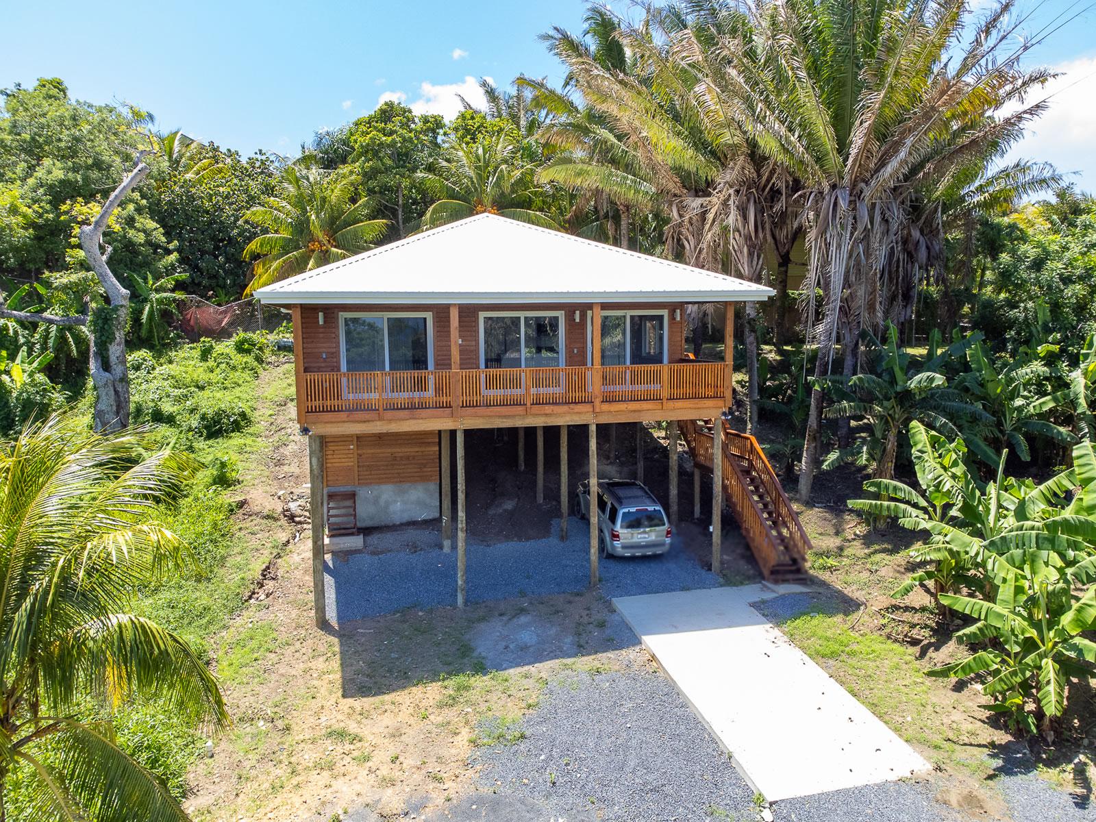 3 Bedroom Home for Sale, Milton Bight, Roatan — photo 1