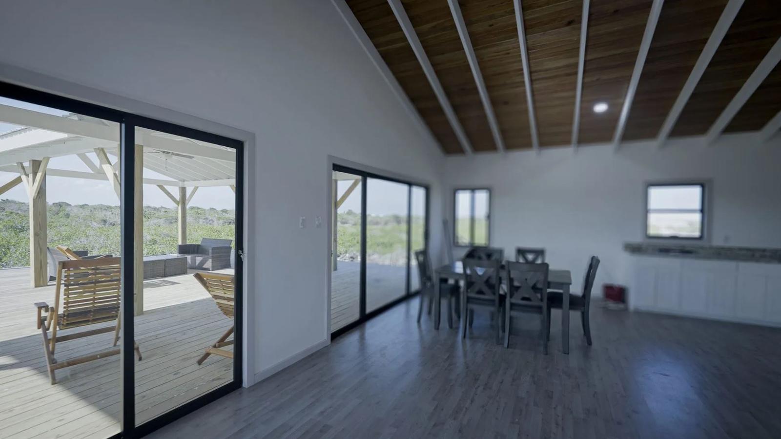 Three Bedroom Home in West Caye near Secret Beach — photo 5
