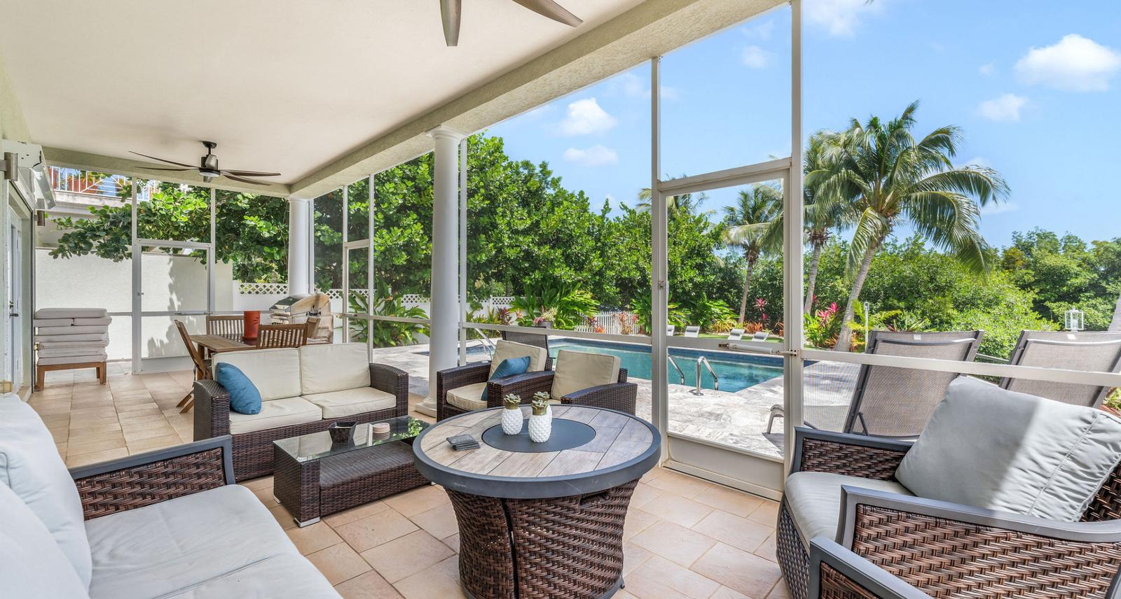 Freehold - Now this is living in paradise — photo 3