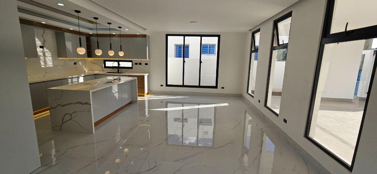 4-bedroom house in Santiago, Dominican Republic — photo 4
