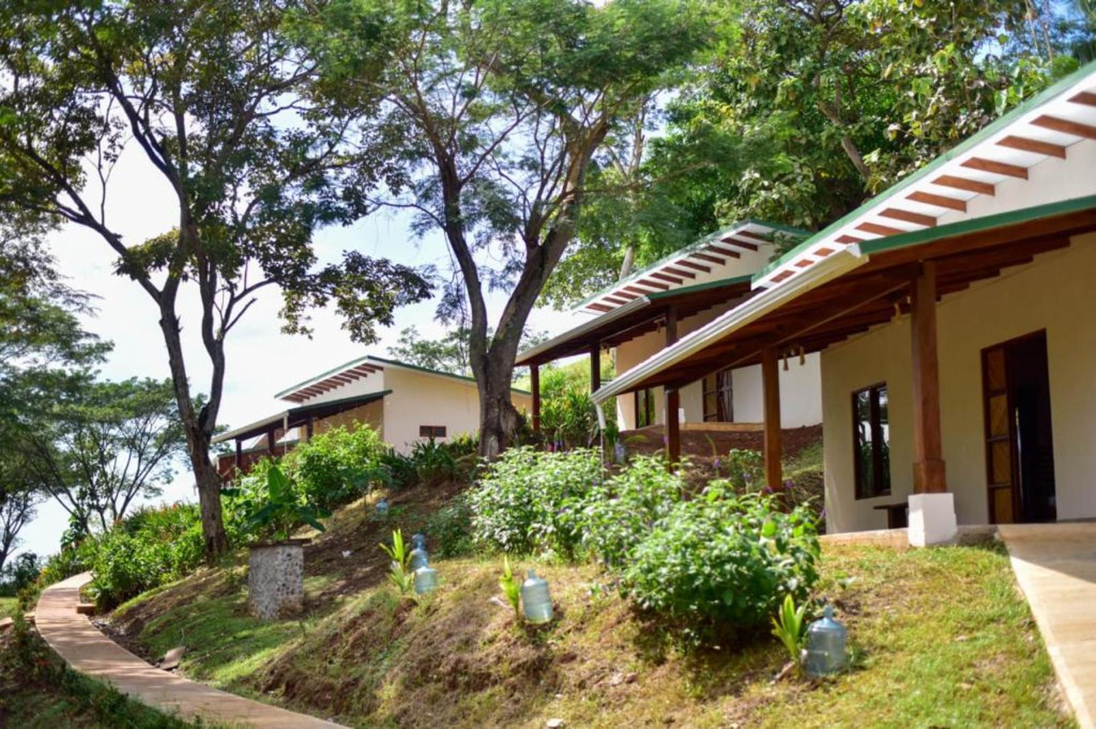 6 Cabin Boutique Villa Resort for Sale, Jaco, Puntarenas, Costa Rica — photo 2