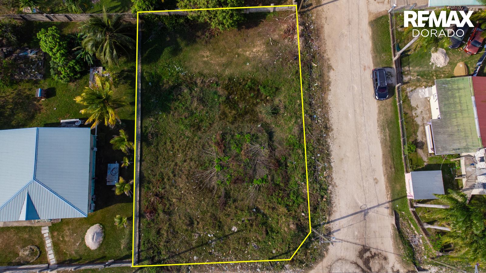 Oversized corner lot for sale in Lords Bank, Belize City — photo 3
