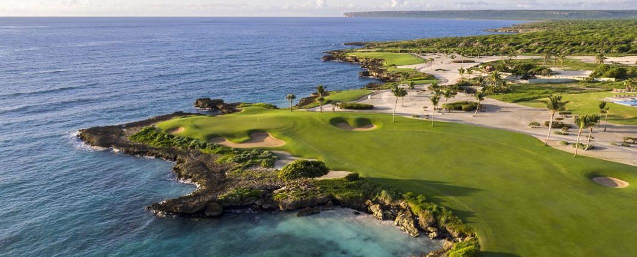 Modern Townhouses By Golf Course In Prestigious Cap Cana — photo 1