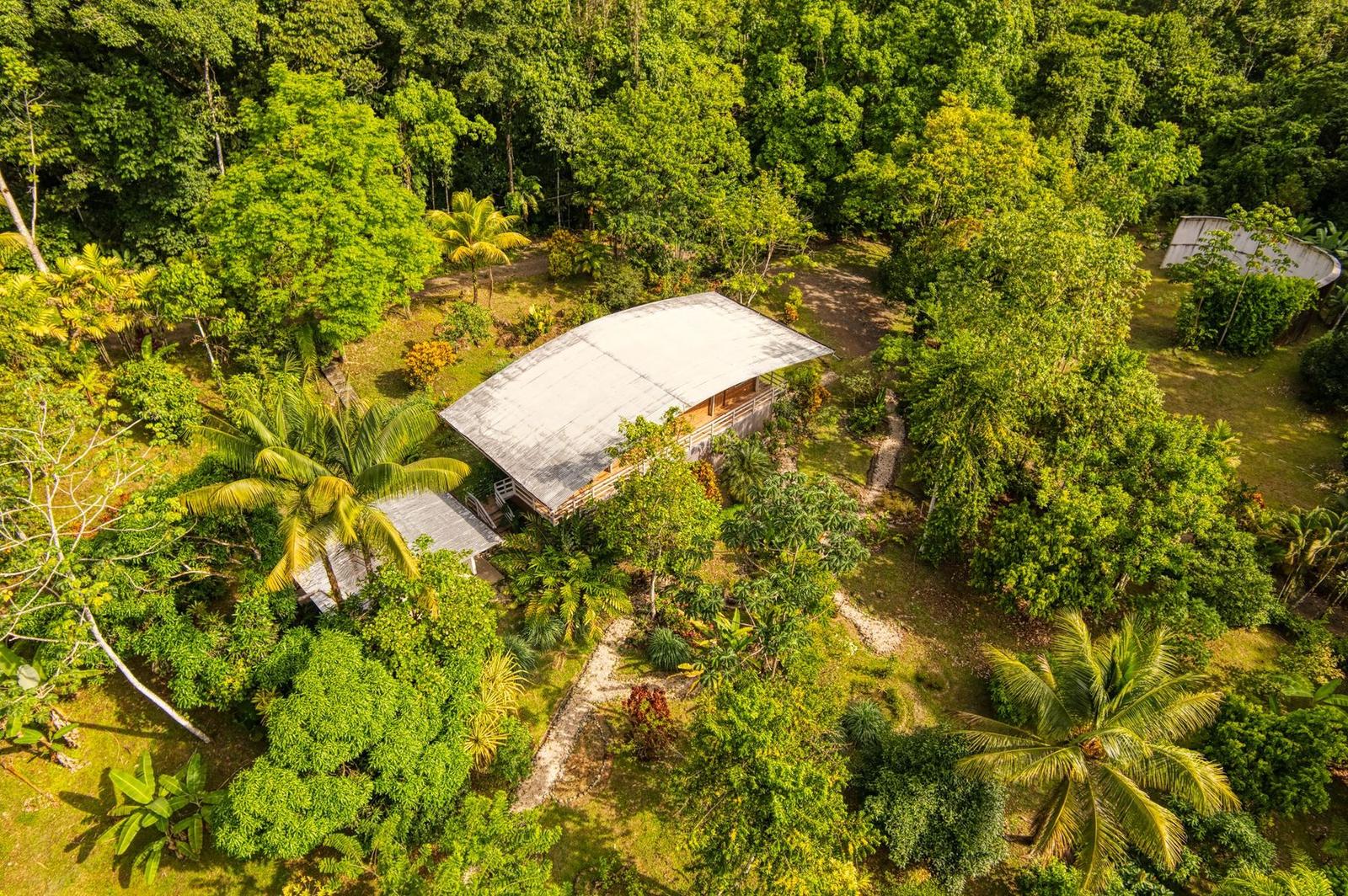 25 Hectare Retreat Center for Sale in Tinamastes — photo 1