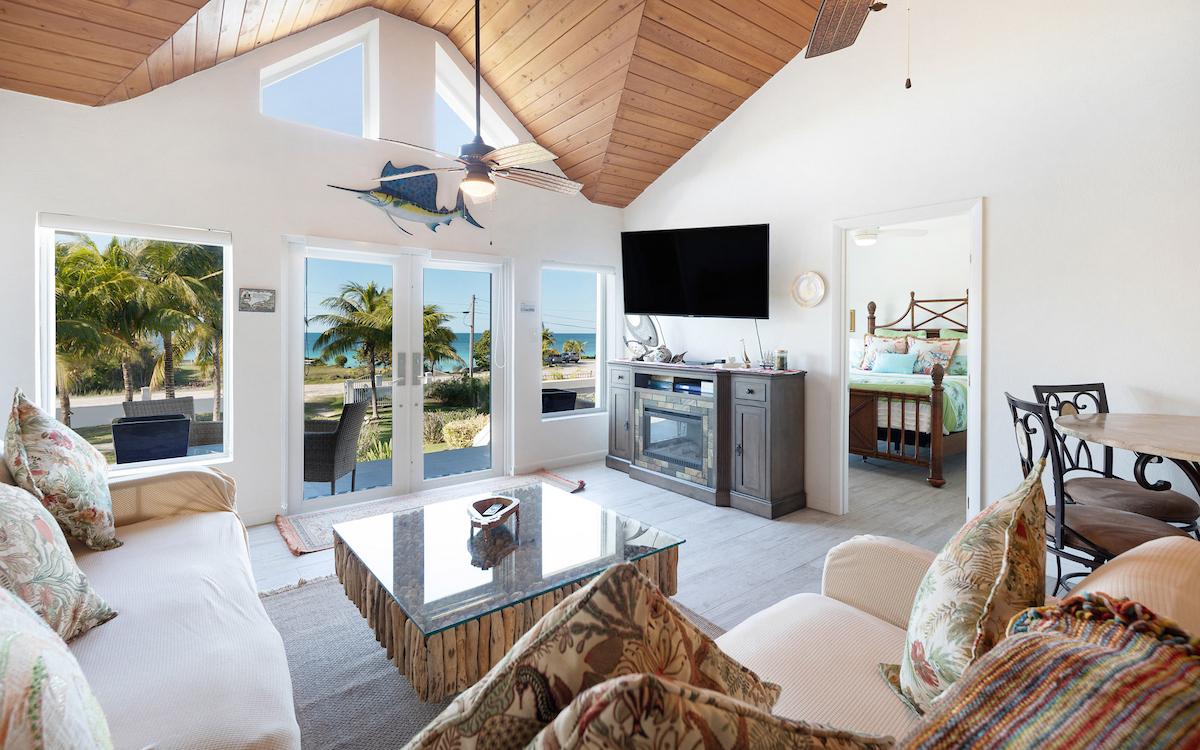 Ocean View, Paradise Bahama Villa, Lot 21 Block 27, Rainbow Bay - MLS 64456 — photo 3