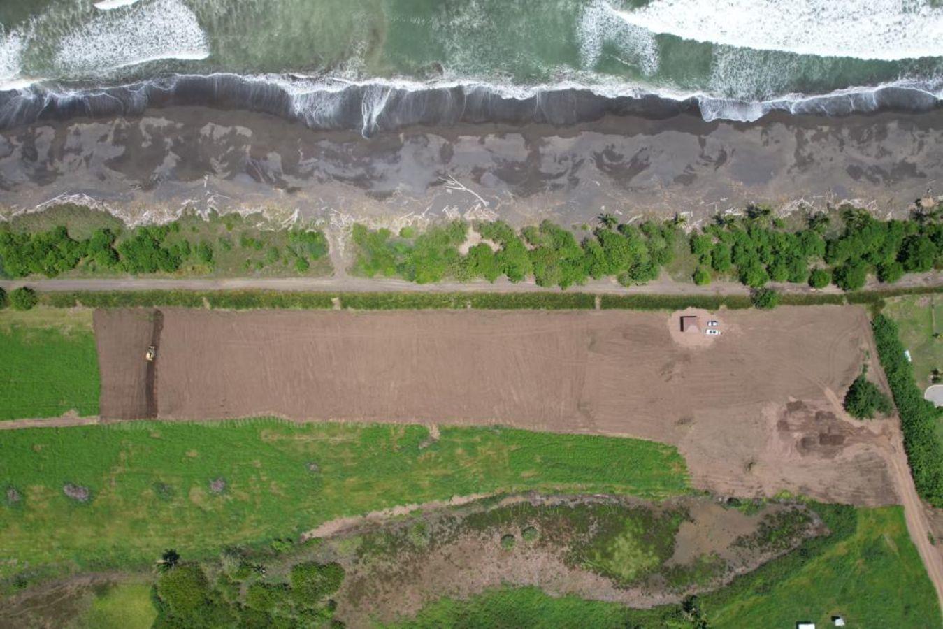 595 Sq M Beachfront Lot in Mistico Beach Town and Resort — photo 3