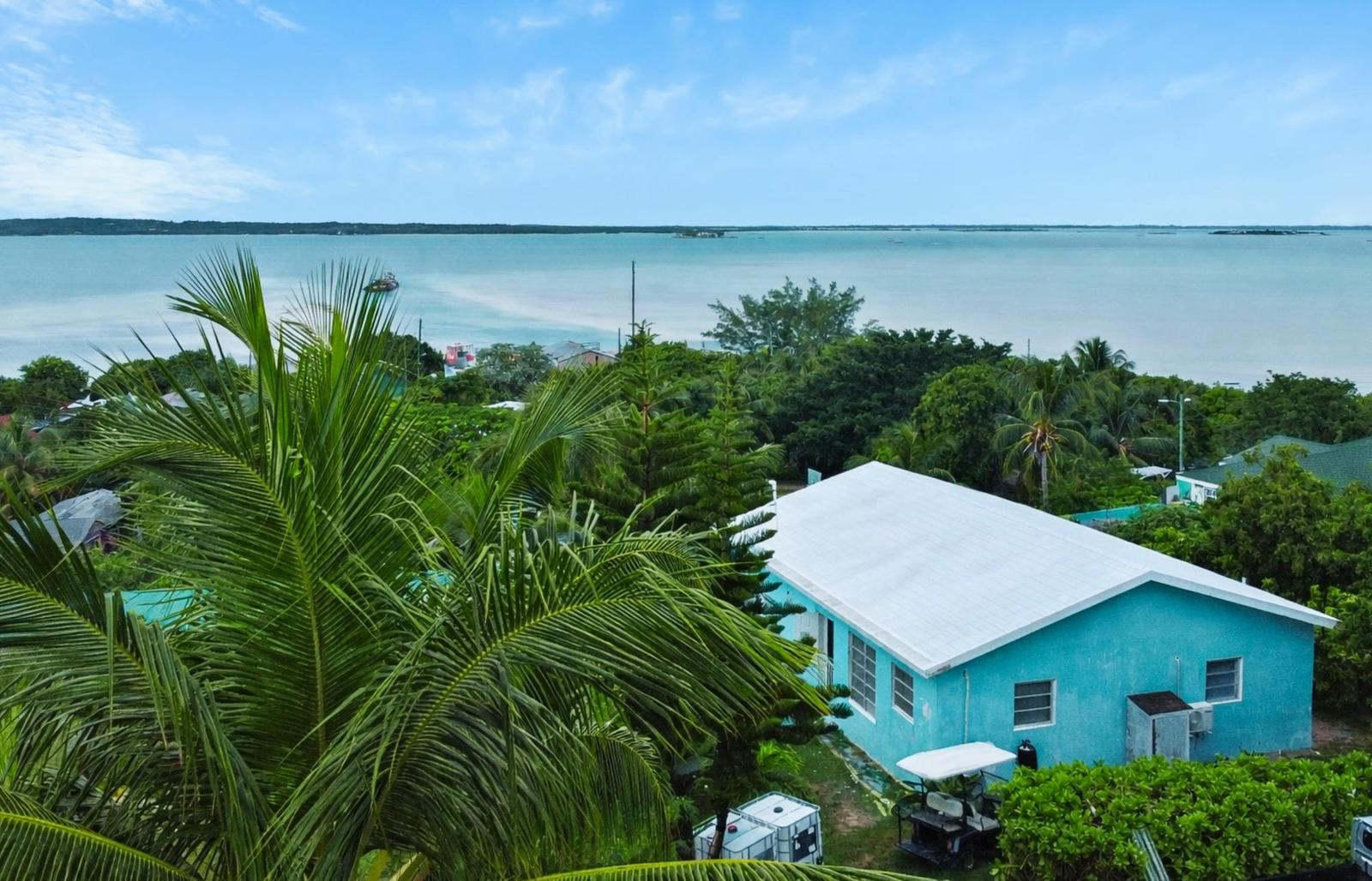 3 bedroom Apartment for sale — DUNMORE ST. in Eleuthera, The Bahamas — photo 1