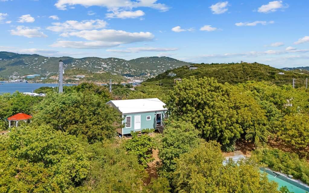 2 bedroom Single Family Home/House for sale — photo 2