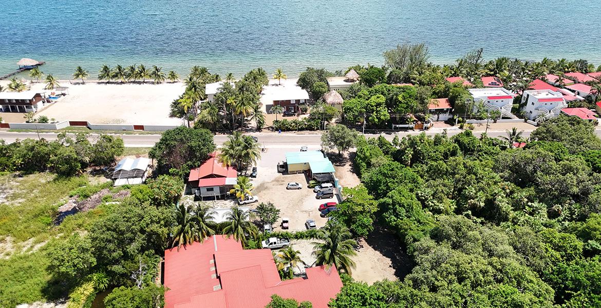 Income-Generating Prime Commercial Property in the Heart of Maya Beach — photo 5