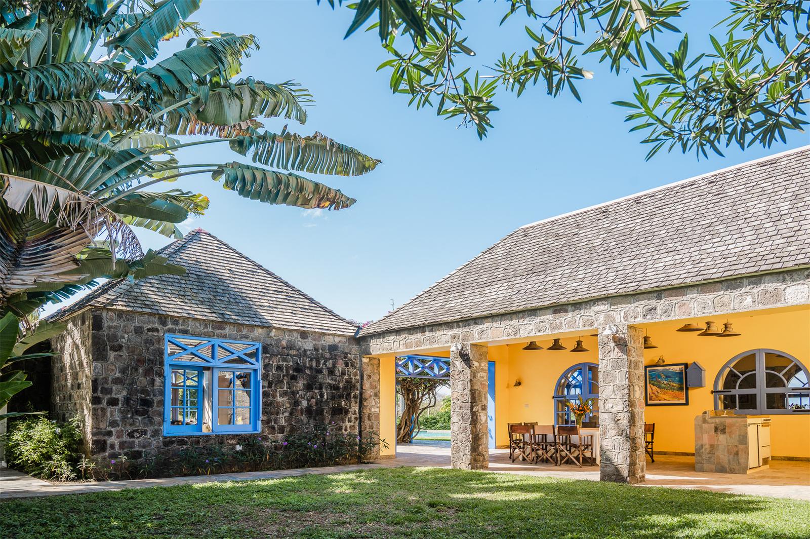 Capisterre Estate for Sale — photo 3
