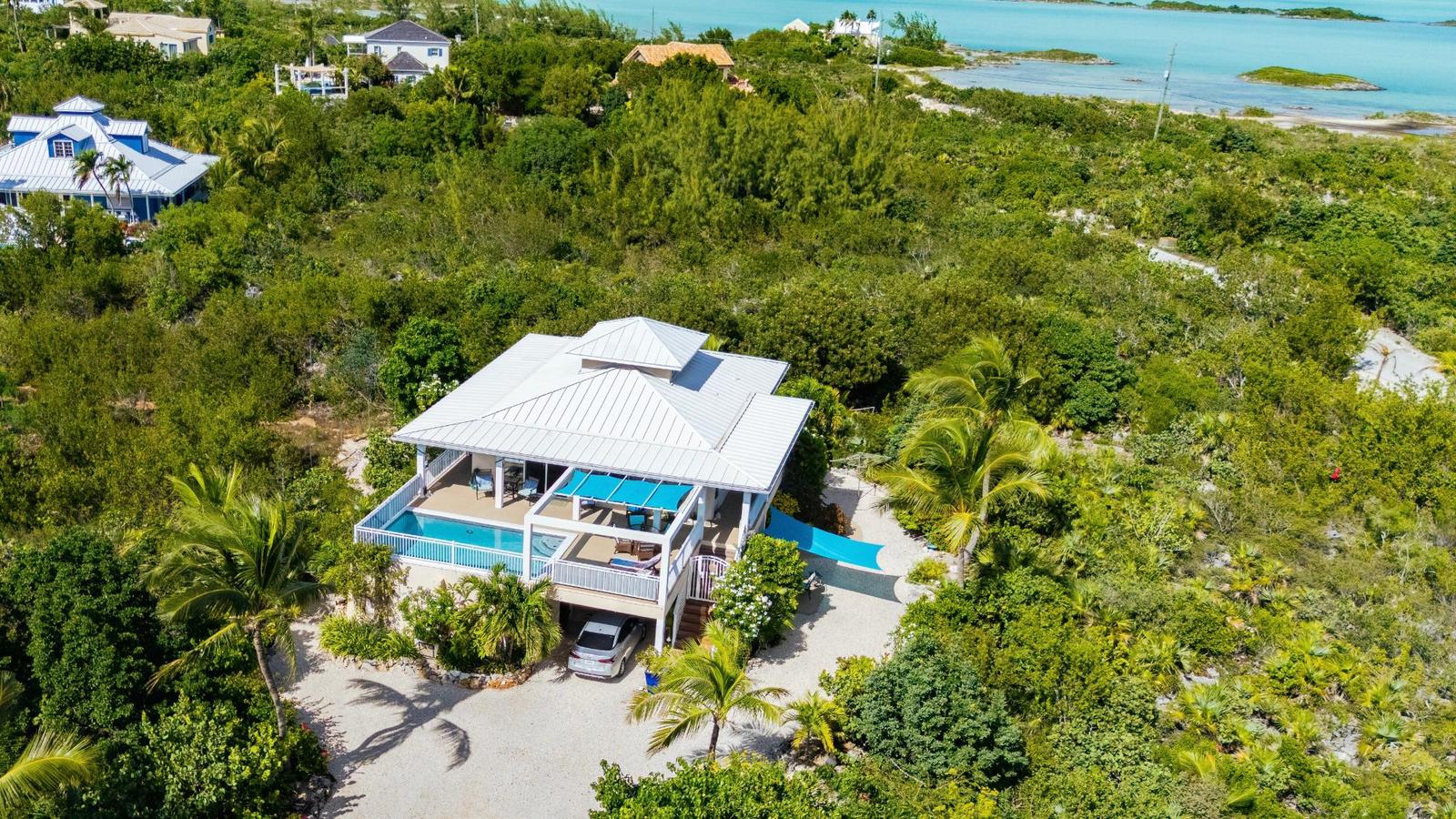 CASA DE ISLE — photo 2
