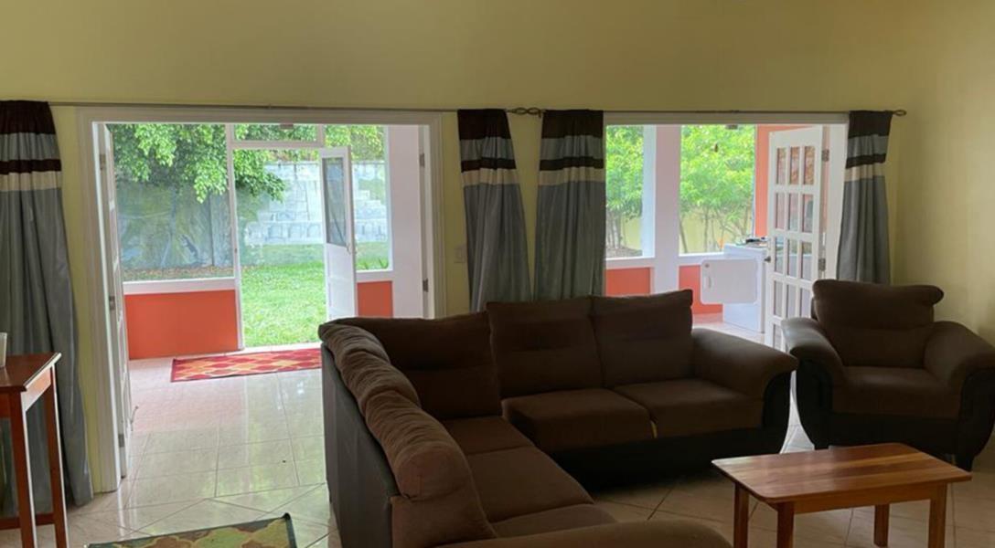 Four Bedroom House on the Hummingbird Highway — photo 5