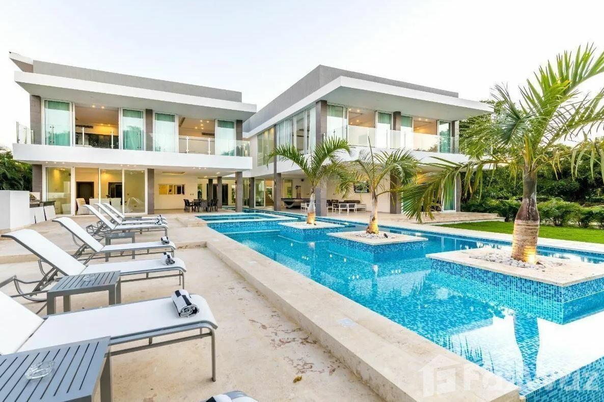 6 Bedroom Altagracia Villa for Sale in Salvaleon De Higuey, Dominican Republic — photo 4