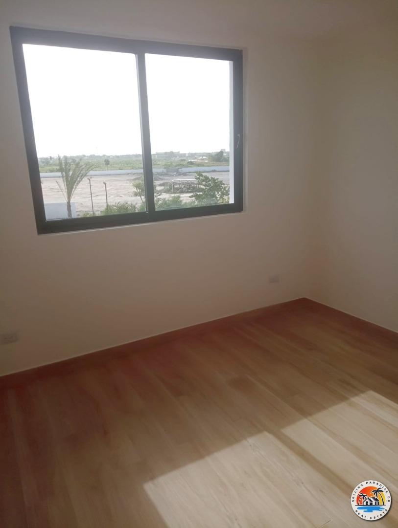 3 Bedroom Plus Service Quarters Condo with Lagoon Beach Access — photo 1