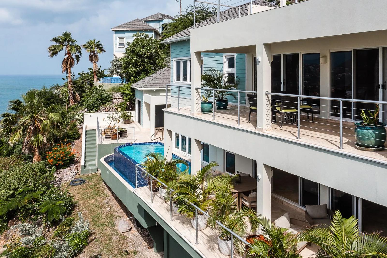 Modern Hillside Residence with Breathtaking Views in St. Kitts Island, Caribbean — photo 2