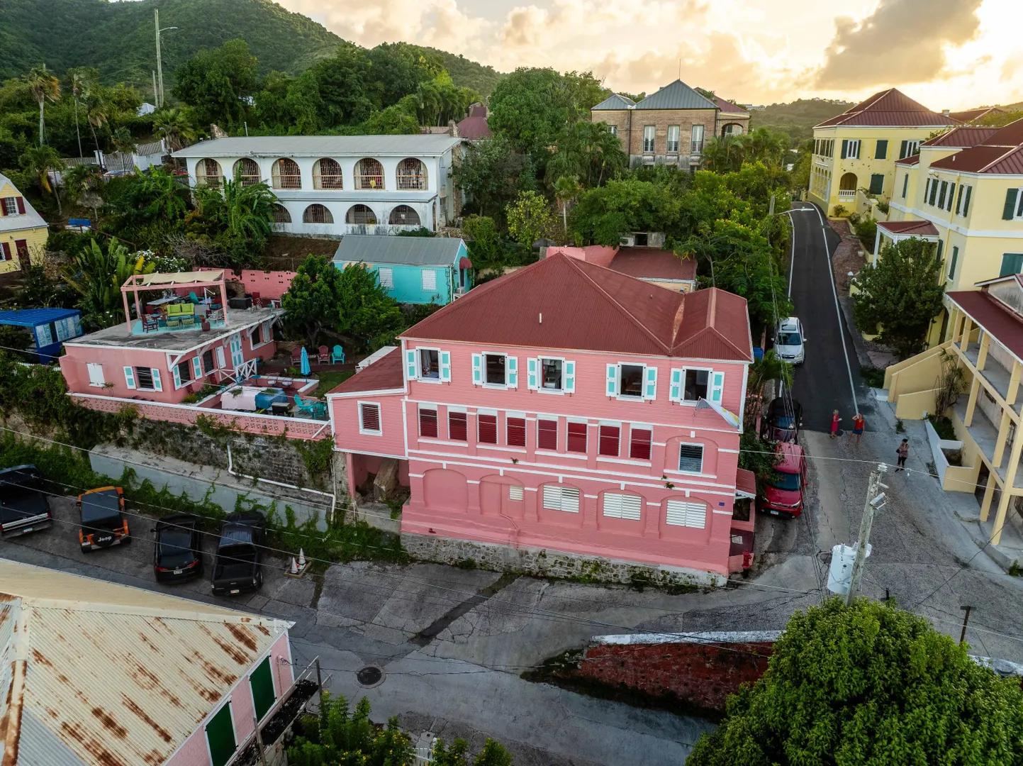 9BR multi-family villa Millionaire's Hill — photo 5