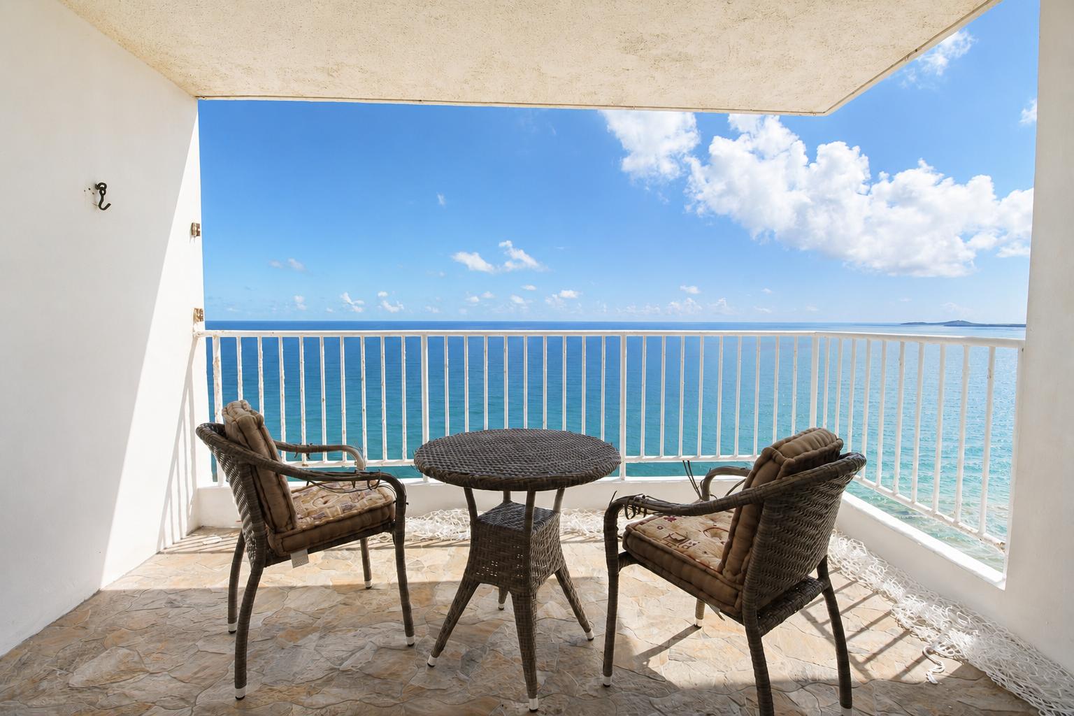 Ocean Front Apartment with amazing views in Luquillo — photo 2