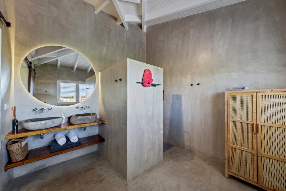 Exclusive Investment Opportunity with Ocean Views in Vista Royal — photo 3