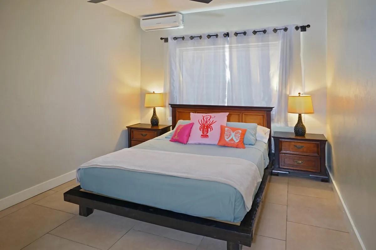 Ocean Front Bed and Breakfast in St. Thomas — photo 3