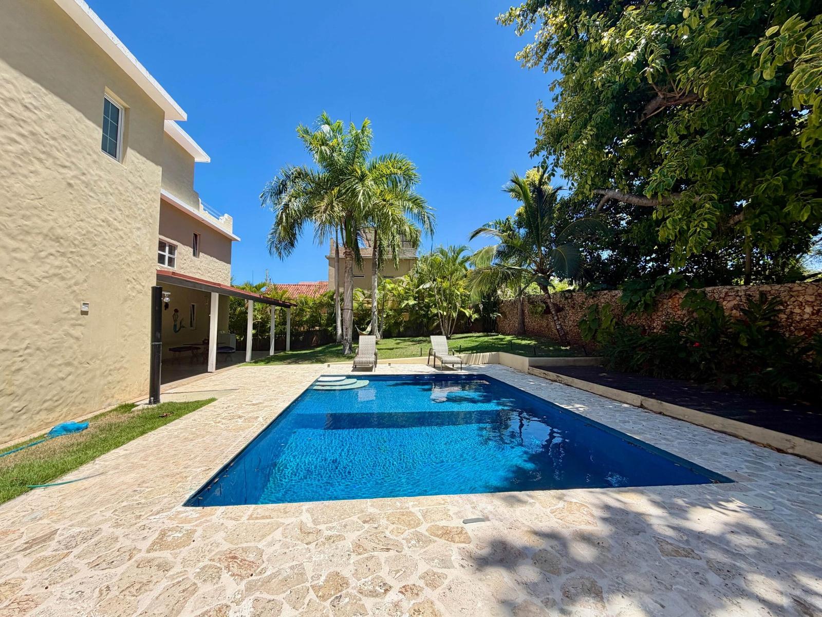 Spacious 4-bedroom villa in Sosúa with ocean views — photo 2