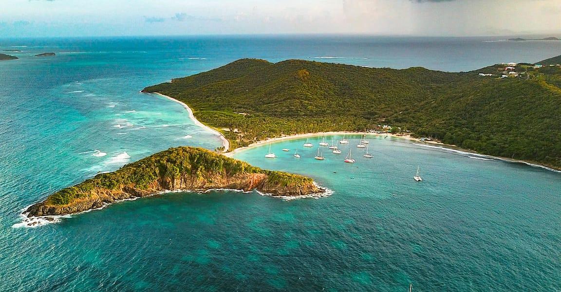 22 Acres Beachfront Land for Sale, Salt Whistle Bay, Mayreau, St Vincent & the Grenadines — photo 1