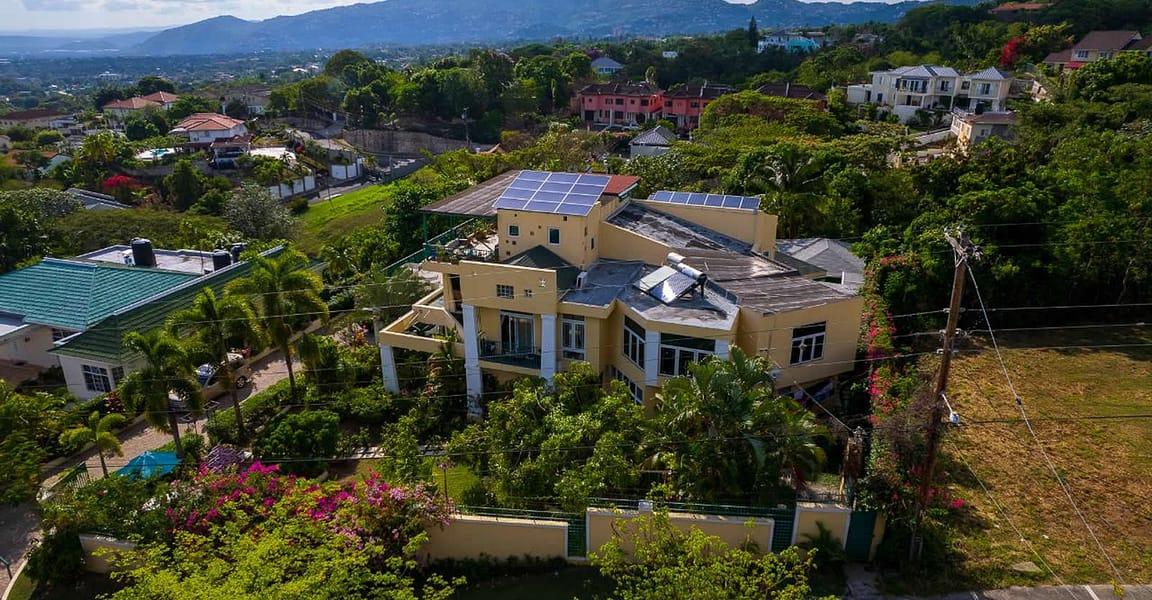 7 Bedroom House for Sale, Farringdon Heights, Kingston, Jamaica — photo 5