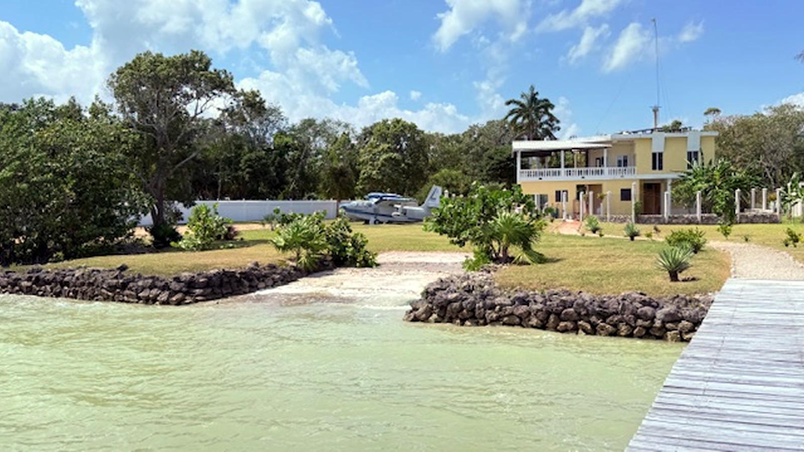 2 Bedroom Waterfront Home for Sale, Corozal, Belize — photo 3