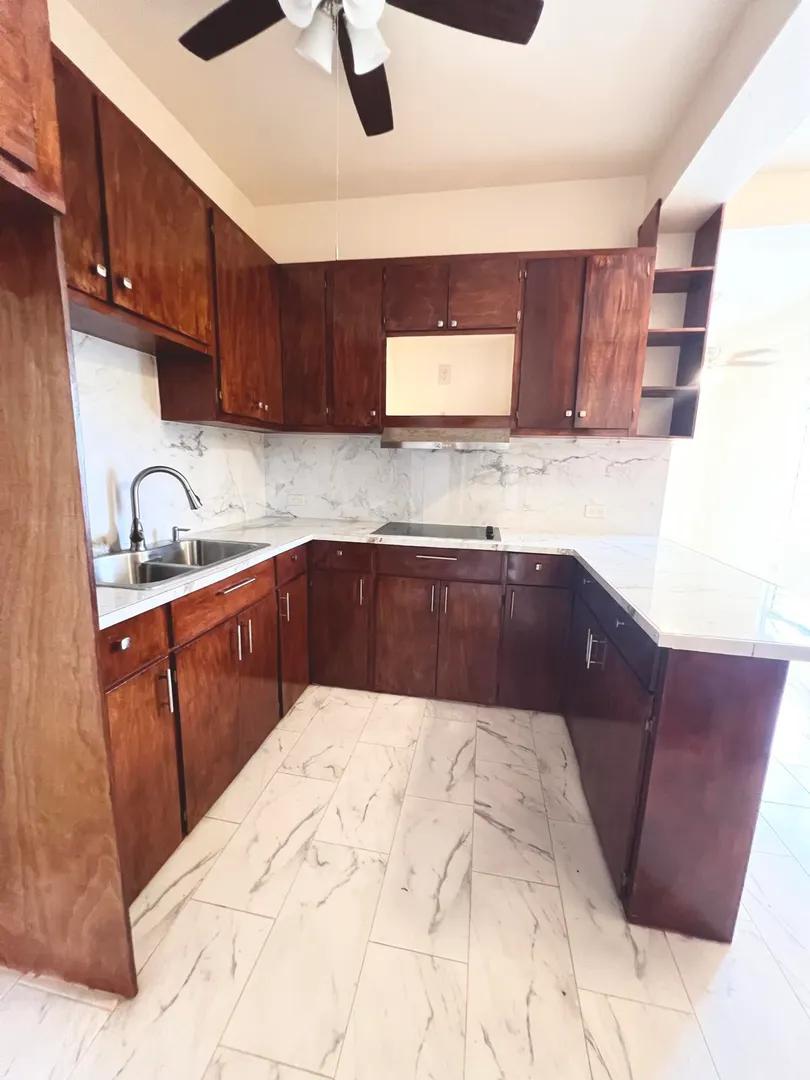 2 Bedroom Apartment in West End, US Virgin Islands — photo 2