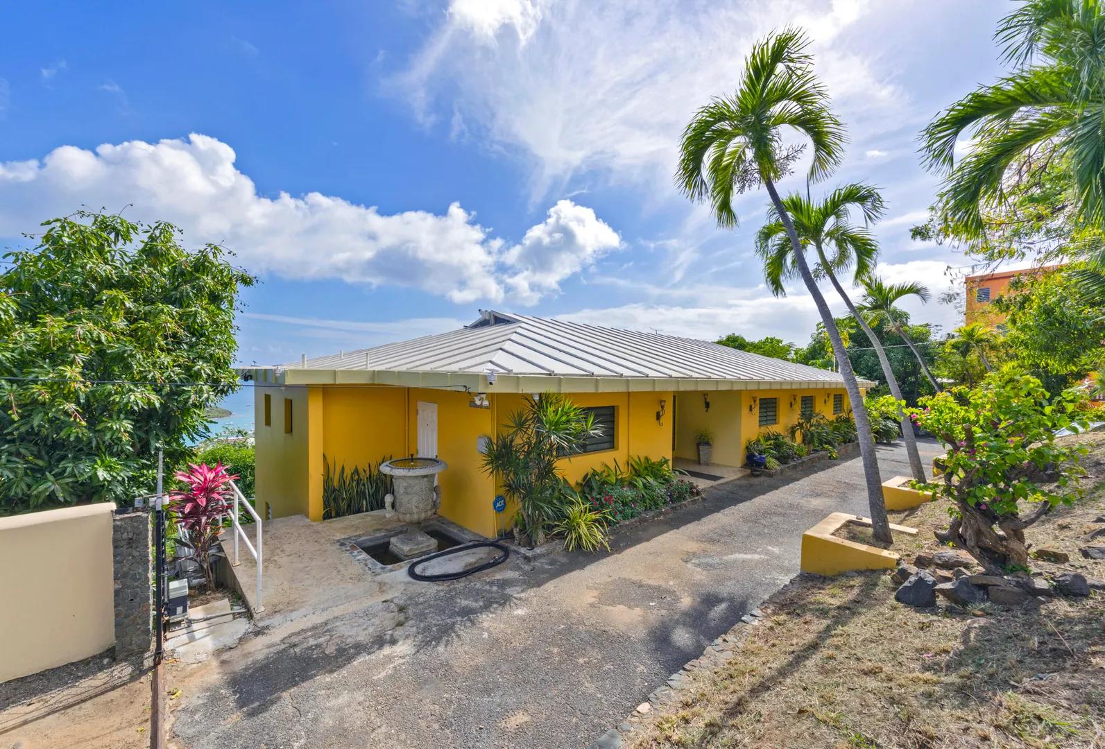 2 Bed 1 Bath Apartment in St. Thomas — photo 2