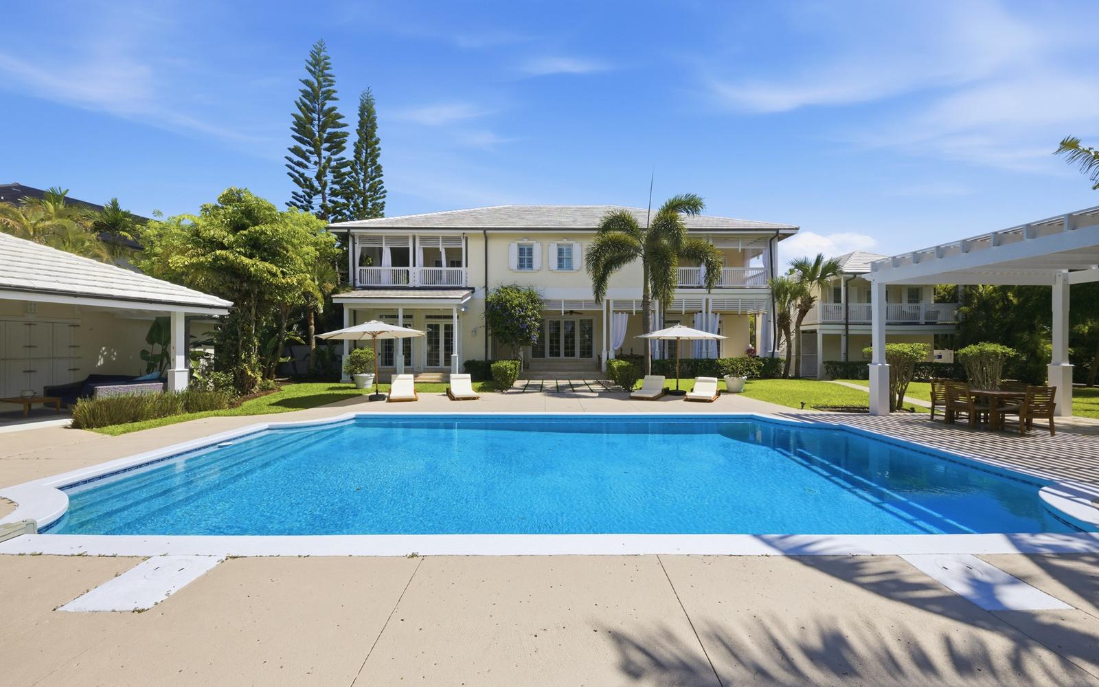 8 Bedroom Waterfront Estate for Sale, Old Fort Bay, New Providence, Bahamas — photo 1