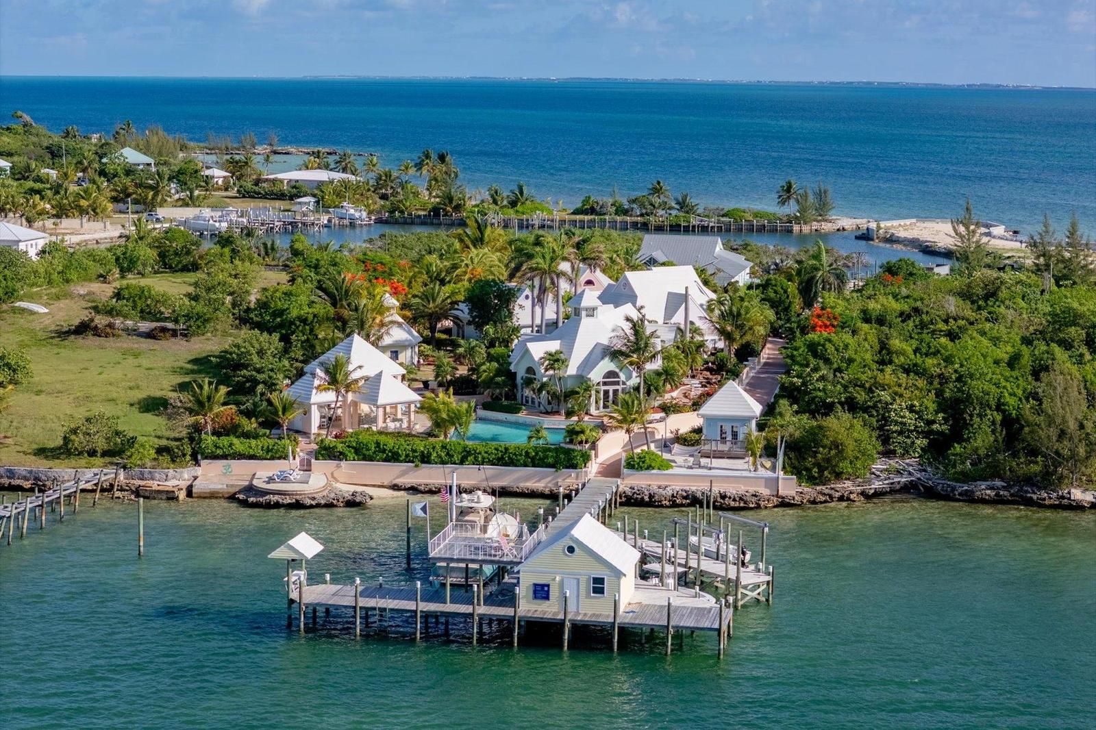 10 Bedroom Residence for Sale - VILLA TATUTINA in Abaco Islands, The Bahamas — photo 2