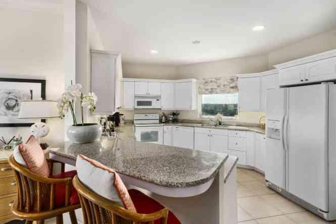 Bahamas Apartment for Sale — photo 5