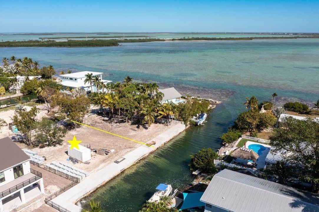 Sugarloaf Shores 0.18 Acre Waterfront Lot — photo 2