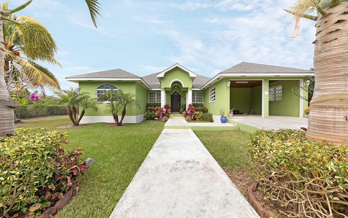 4 Bedroom House for Sale, Winton Heights, Nassau, Bahamas — photo 1