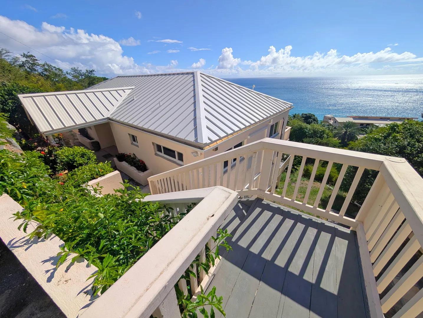 3 Bed 2 Bath Apartment in Frenchmans Bay — photo 2