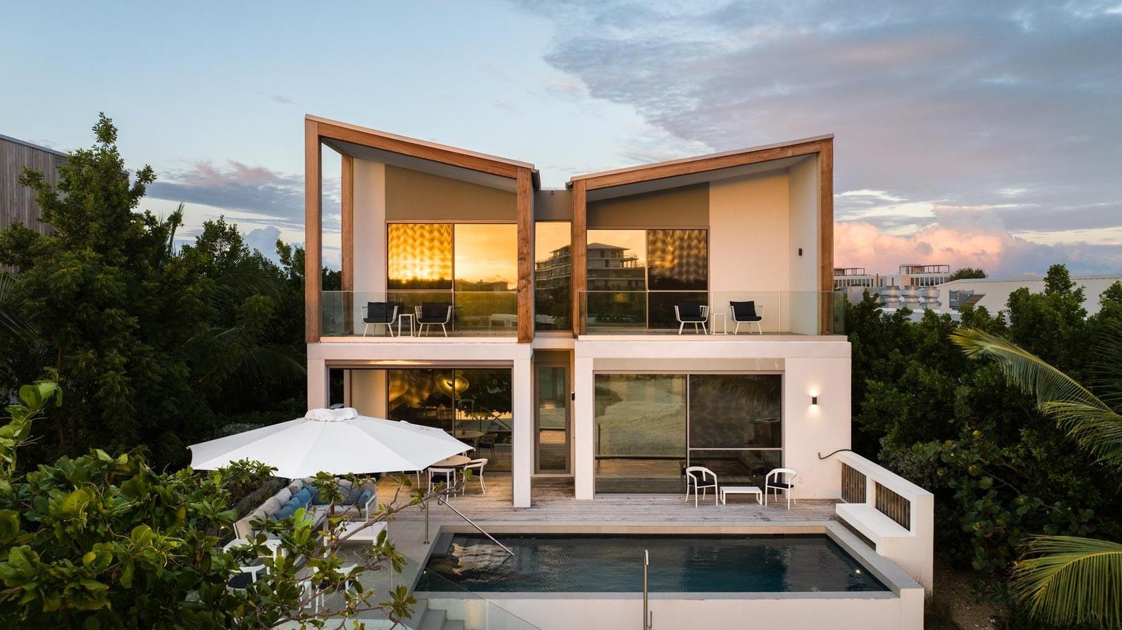 Lagoon Villa 1 South Bank — photo 1
