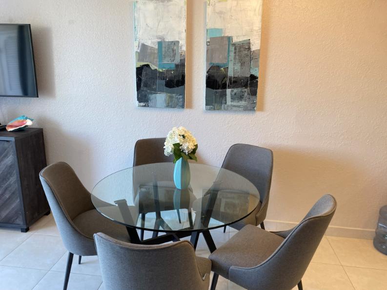 Coral Beach 2BR Grand Bahama Condo — photo 2