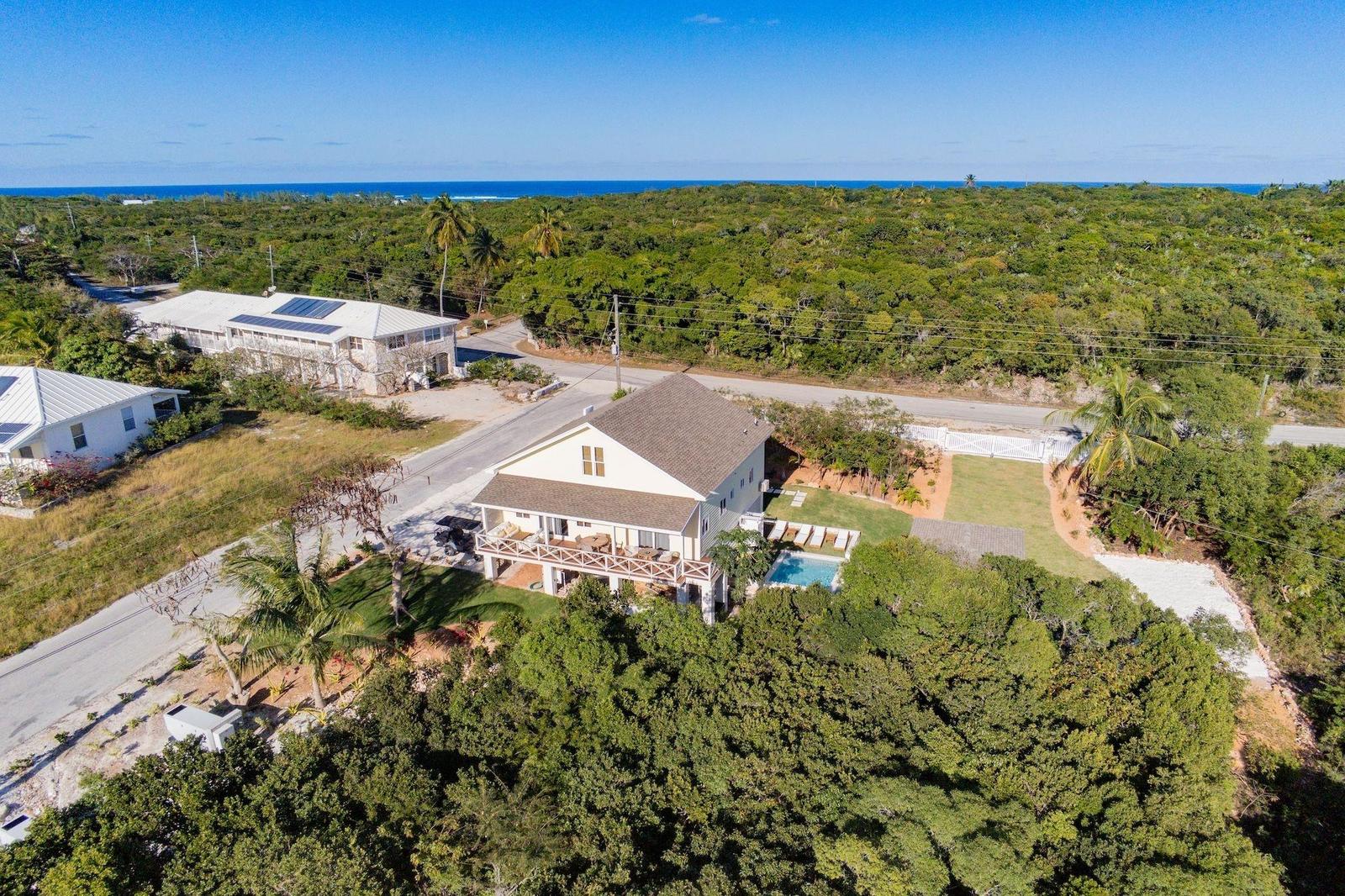 3 bedroom Residence for sale — POINCIANA HOUSE in Eleuthera, The Bahamas — photo 1