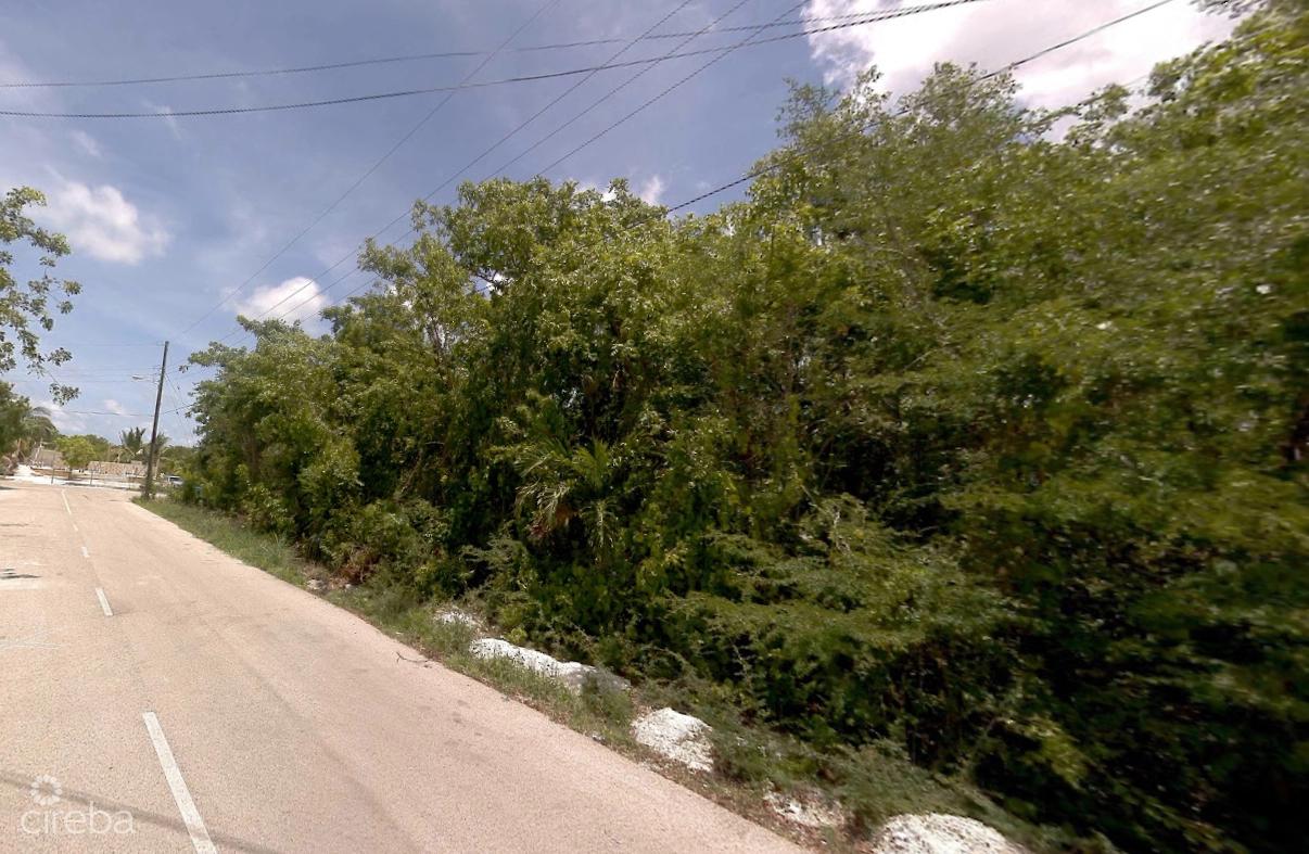 Frank Sound Land in Cayman Islands — photo 3