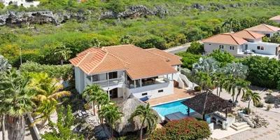 5 Bedroom Home for Sale in Coral Estate, Curaçao — photo 1