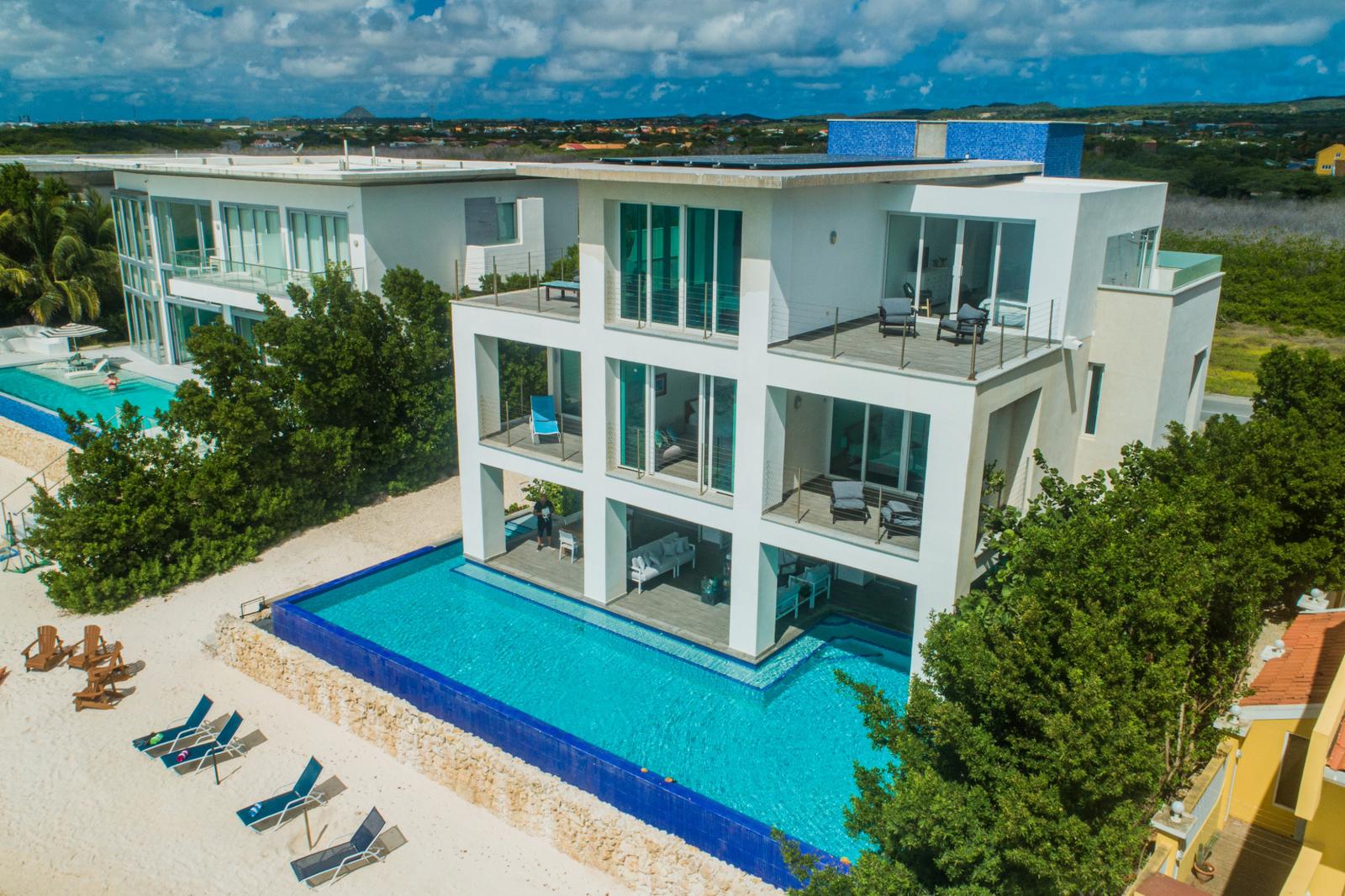 7 Bedroom Luxury Beach House 182 G for Sale, Savaneta, Aruba — photo 4