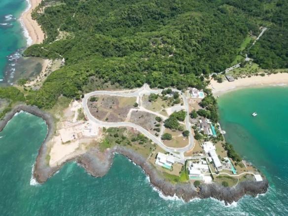 Exclusive Beachfront Development Opportunity in Playa El Limón — photo 1
