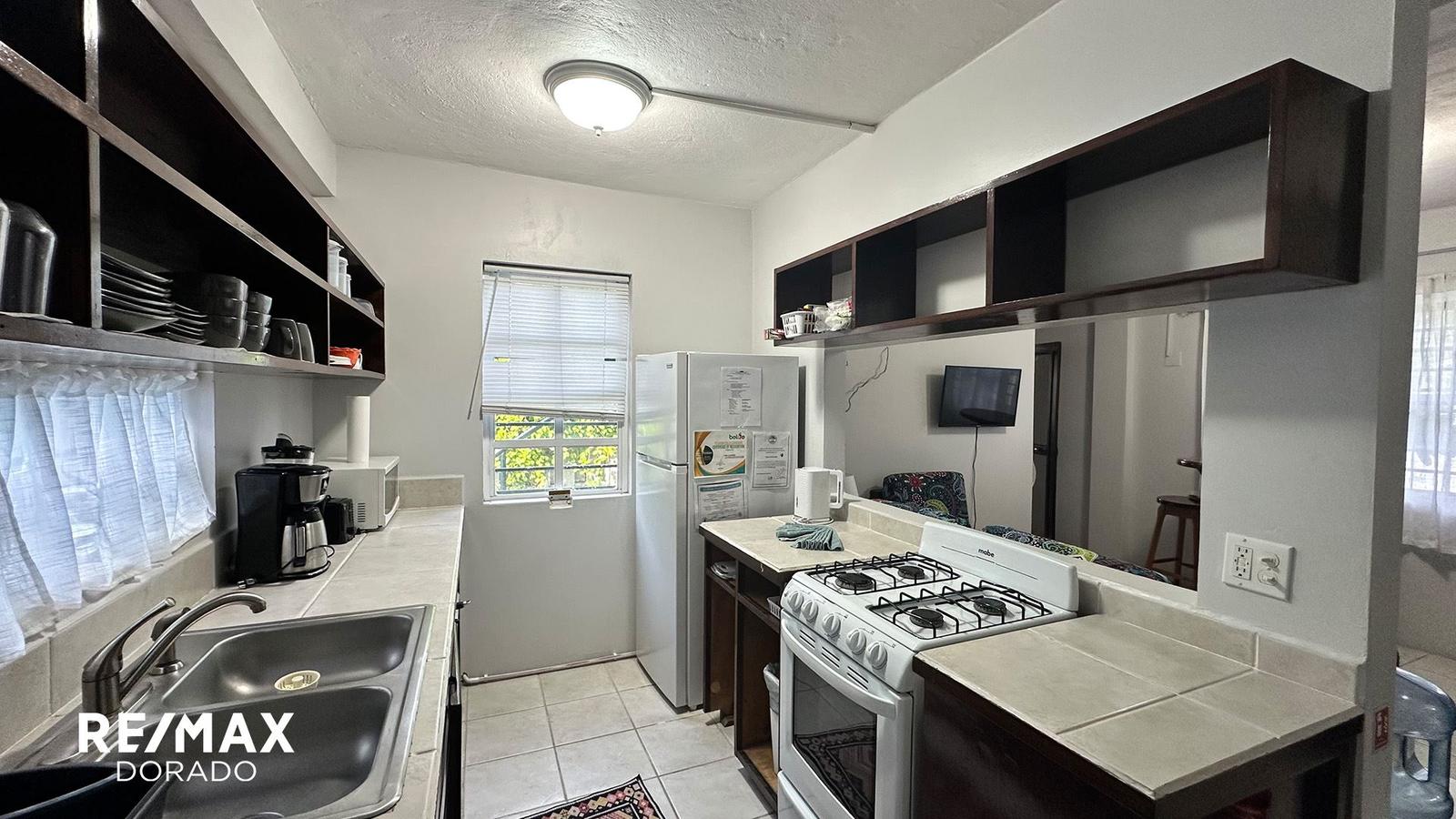 Turnkey rental home in San Pedro Town, Belize — photo 4