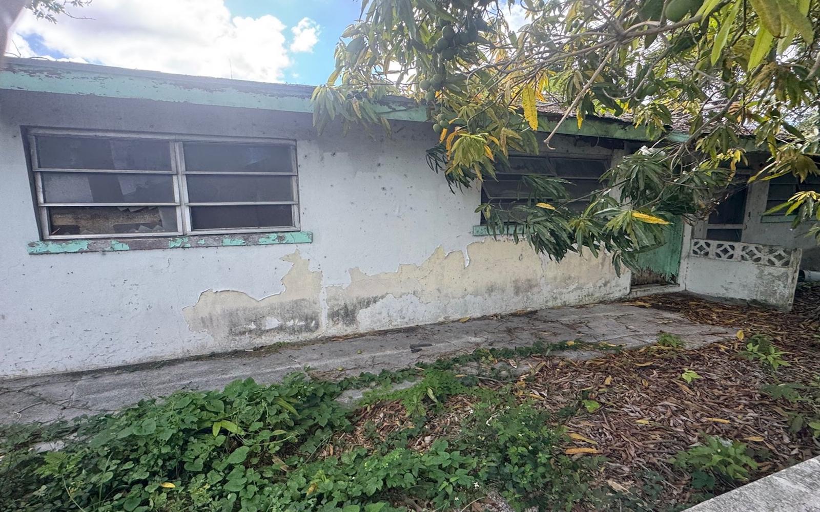 4 bedroom Duplex for sale in East Street South, Bahamas — photo 4